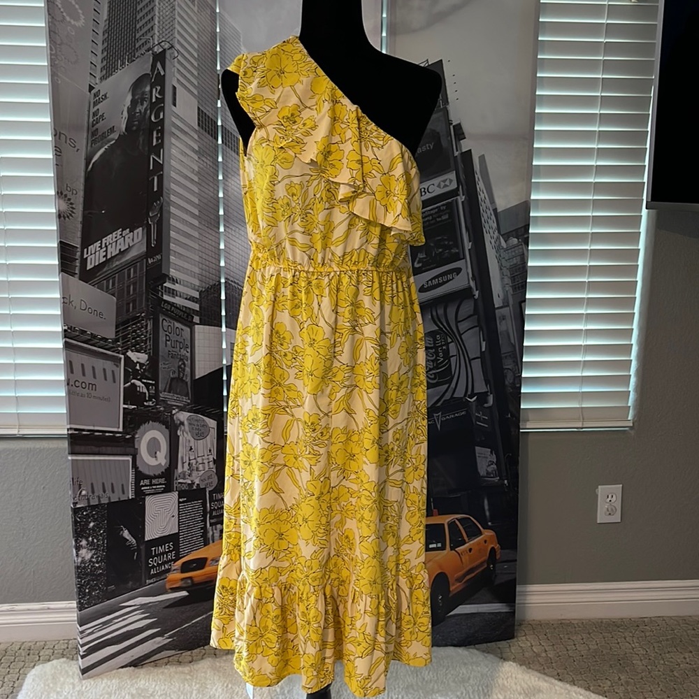 1 shoulder long dress tan and yellow Cupshe
